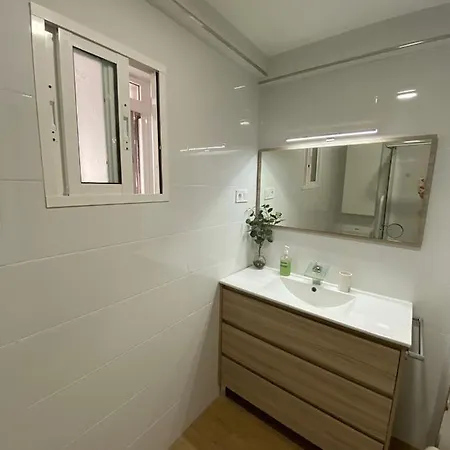 Precioso Loft Junto A La Playa,en 2 Linea. Apartment *